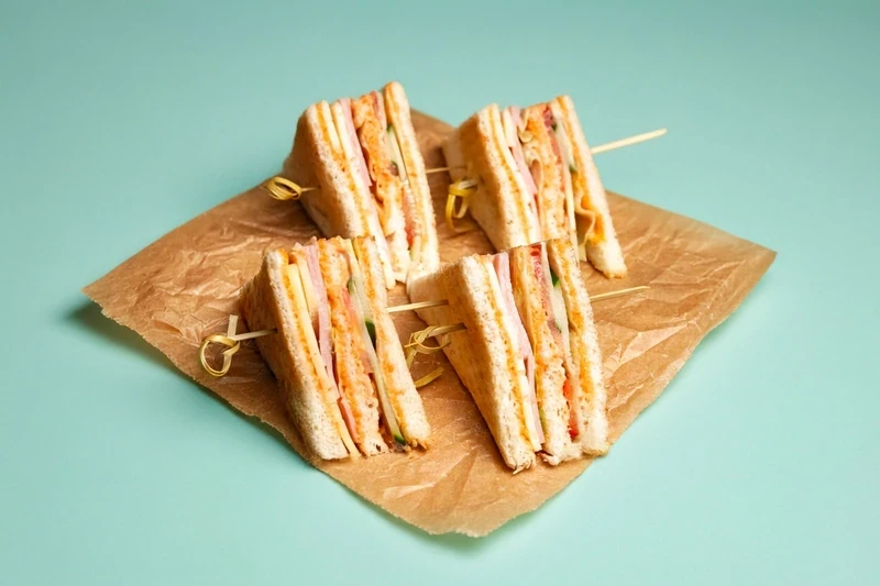 Мини-сэндвич с ветчиной и сыром — доставка боксов Нижний Новгород