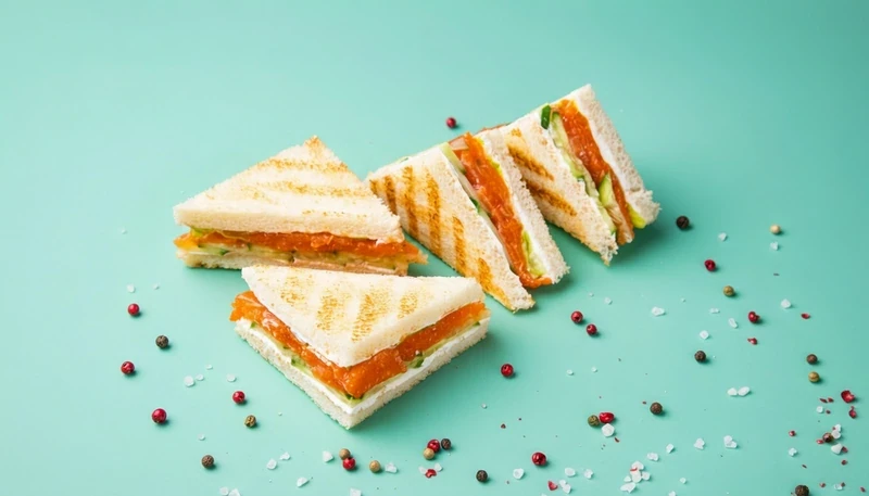 Мини-сэндвич с лососем и сливочным сыром — доставка боксов Нижний Новгород