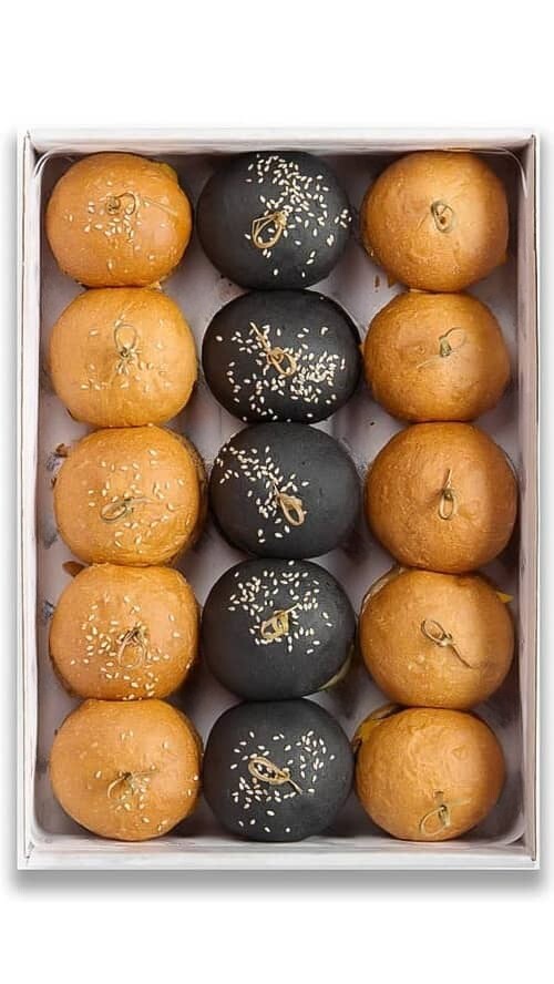 Ассорти мини-бургеров — курица, краб, говядина