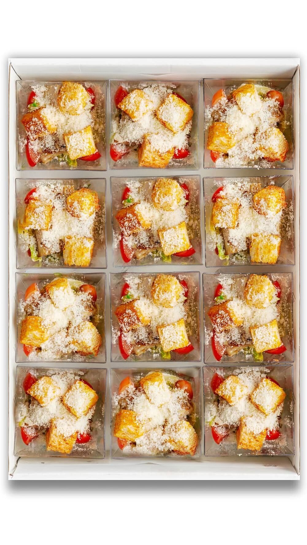 Салаты «Цезарь» с куриными бедрышками