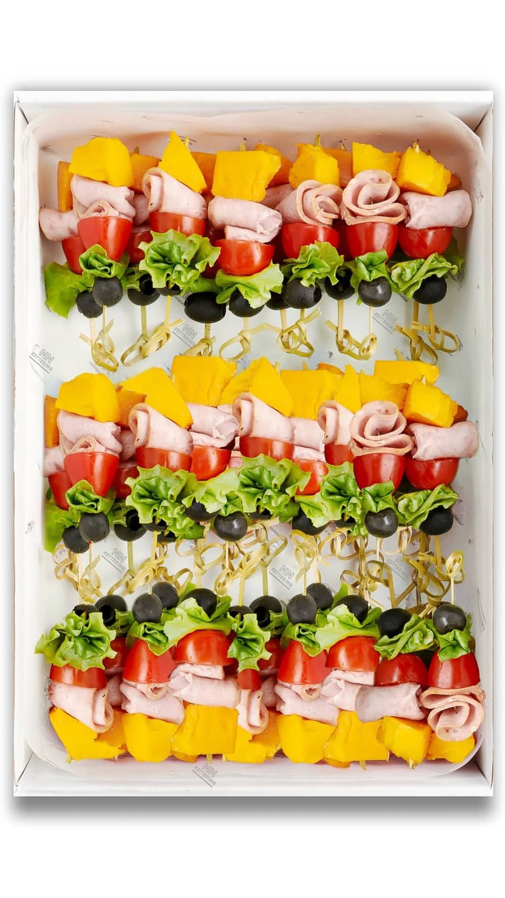 Канапе Чеддером и ветчиной